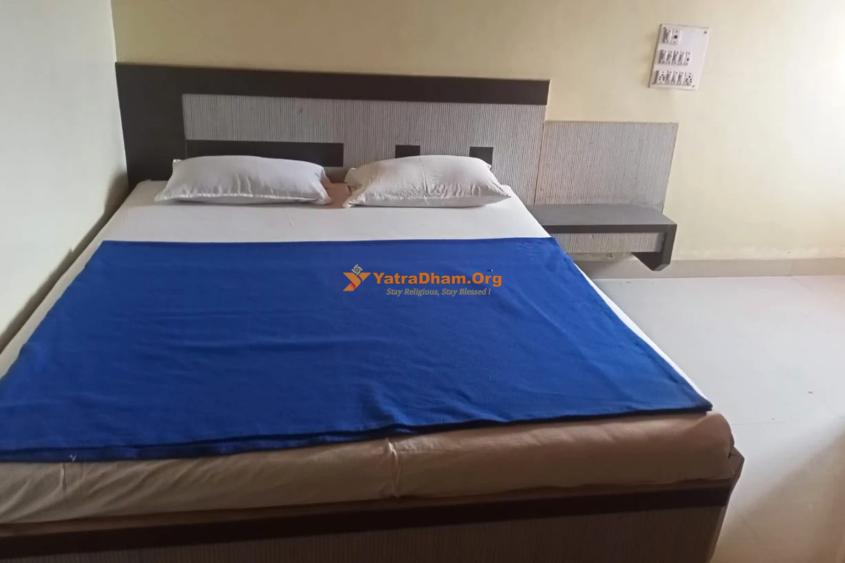 Vishwakarma Bhakta Niwas Shirdi Room View