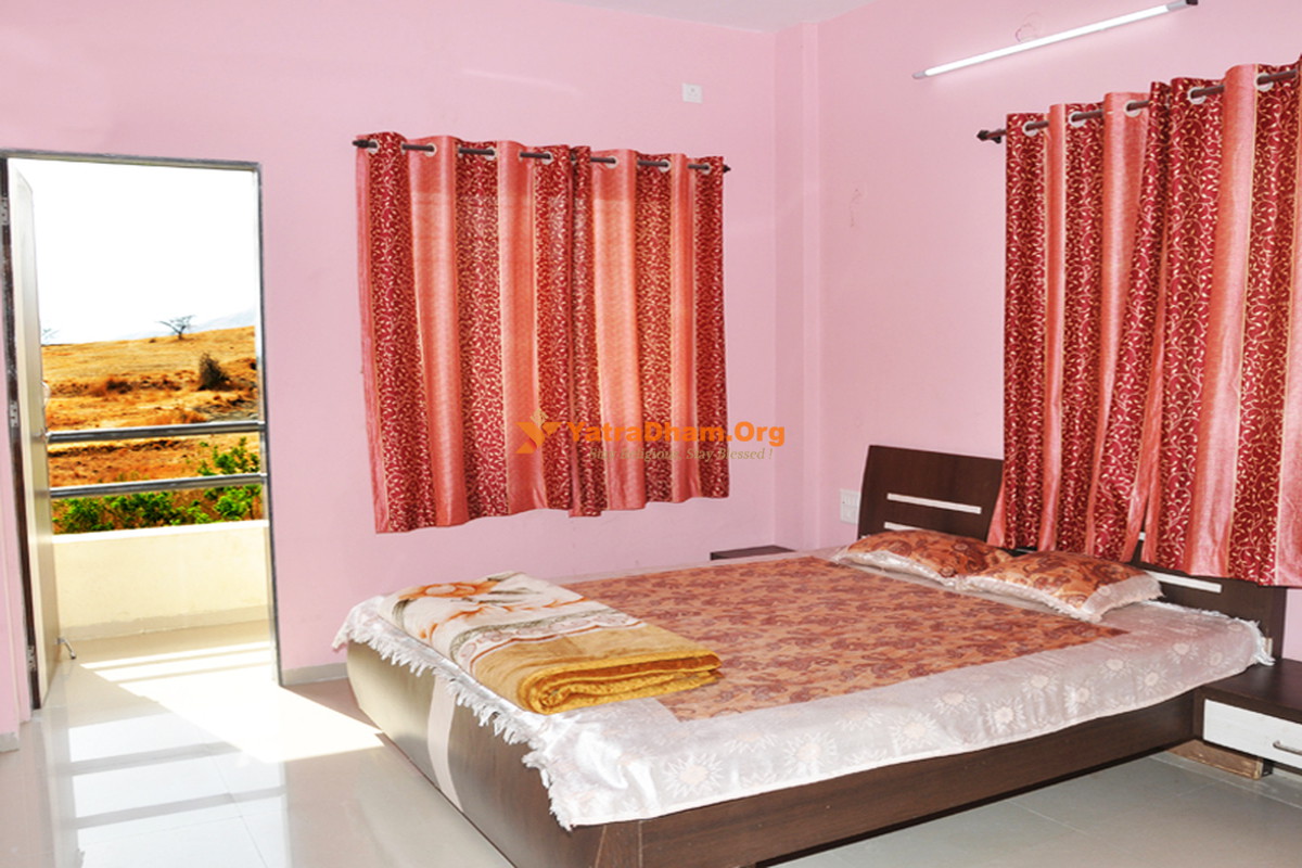 Lenyadri Hotel Lenyadri International 2 Bed Room View