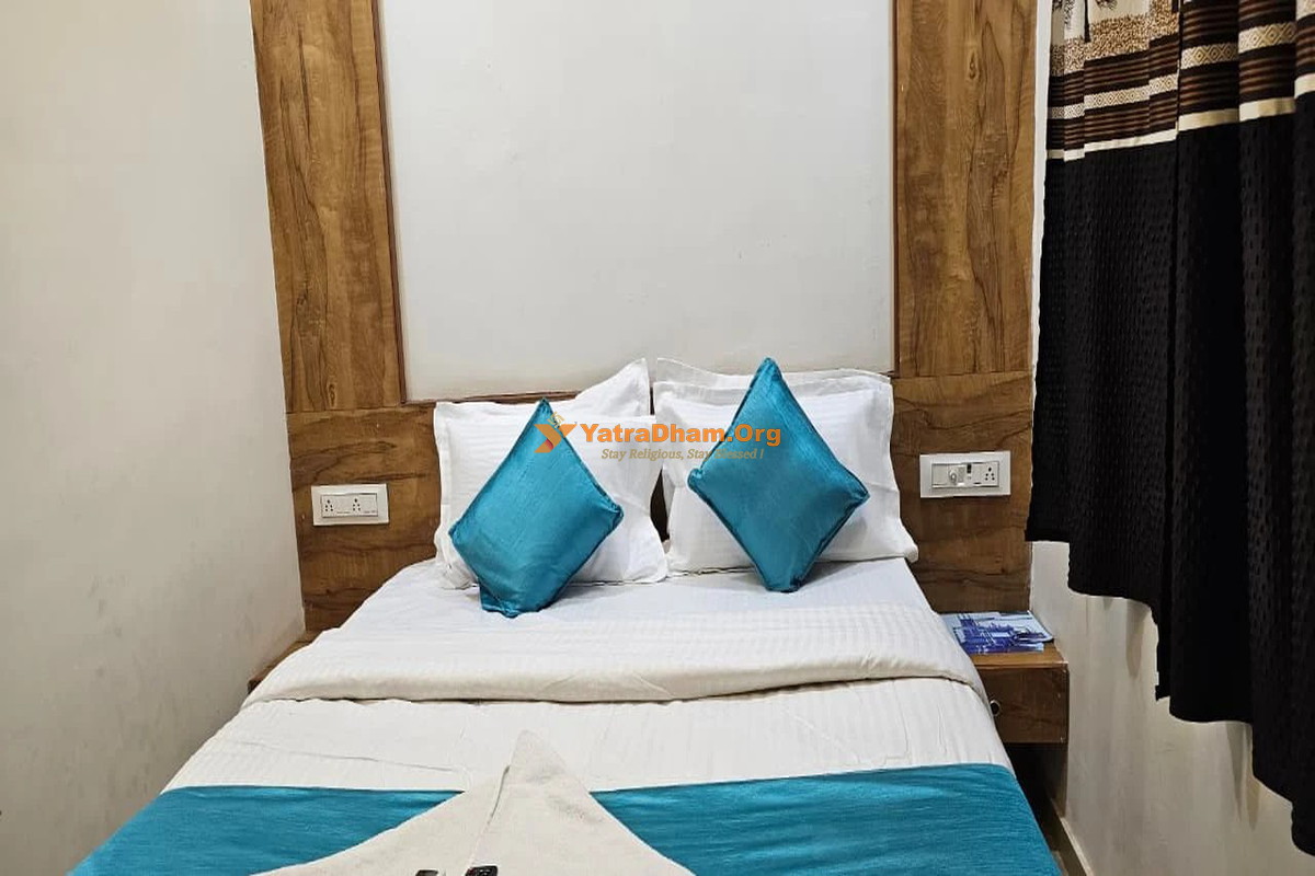 Hotel Aaryodaya - Ahmedabad 2 Bed AC Room View