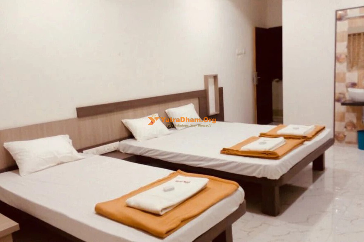 Hotel Mangalam Narsinhwadi (Kolhapur) 3 Bed Room