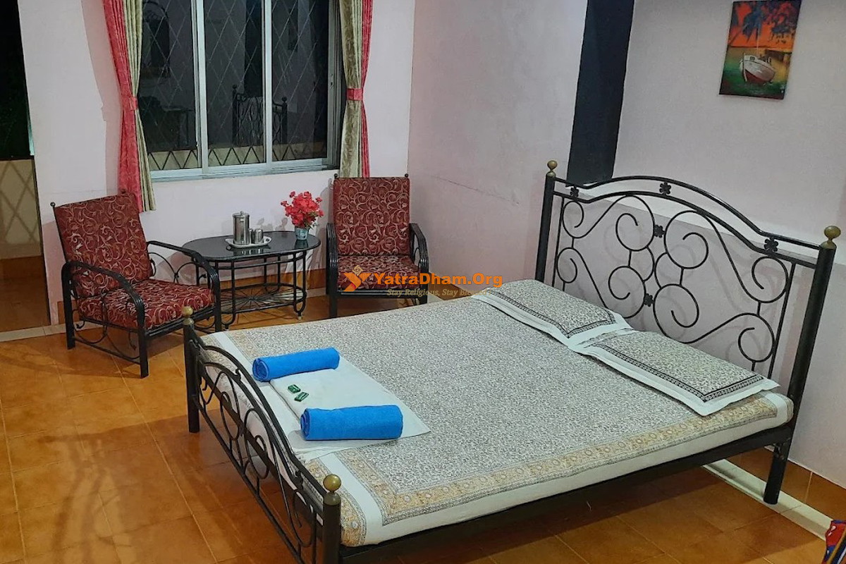 Yogayog Homestay Ganpatipule 2 Bed Room