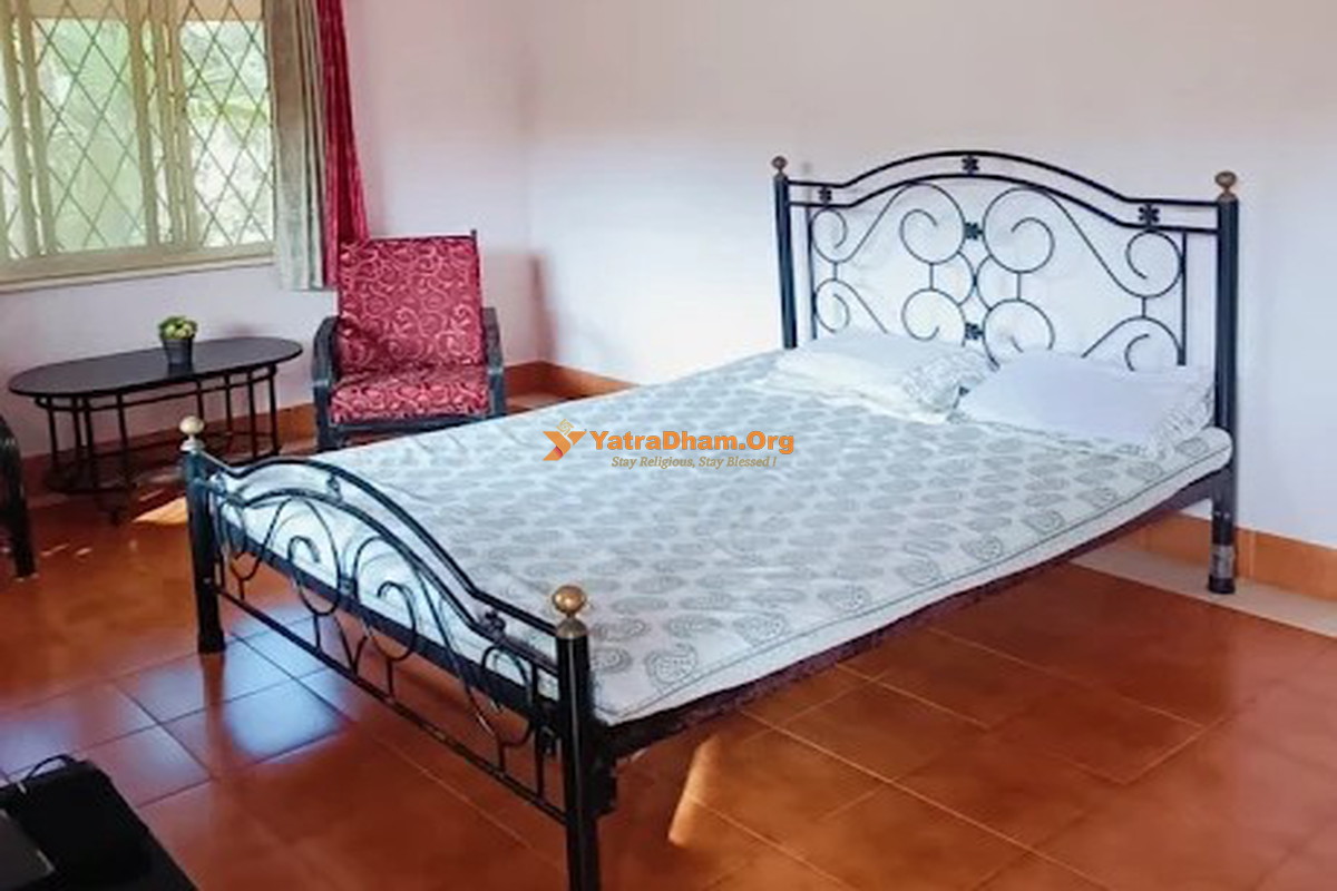 Yogayog Homestay Ganpatipule 2 Bed Room