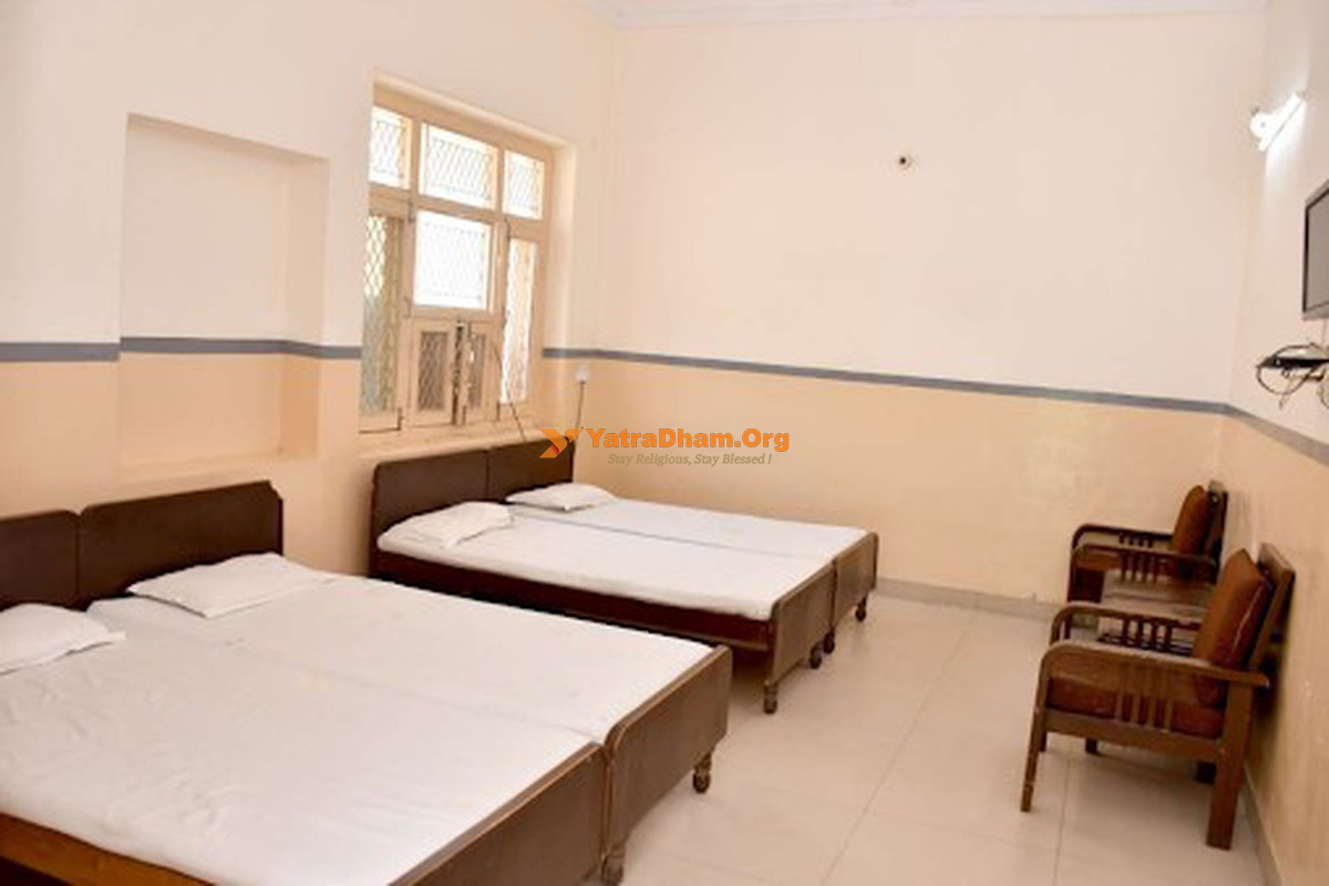 Shri Birla Hindu Buddha Dharamshala Kushinagar 4 Bed Room