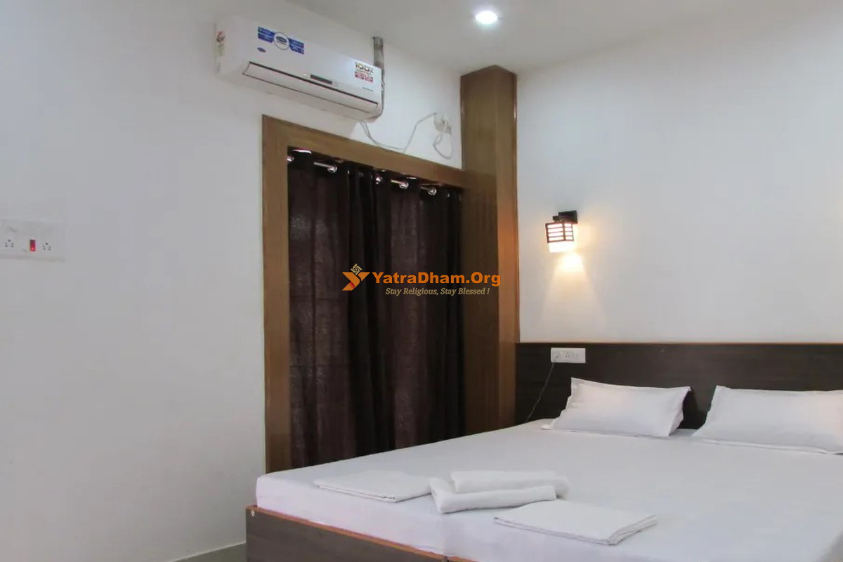Hotel Vrindavan Fatehpur Sikri 2 Bed Room