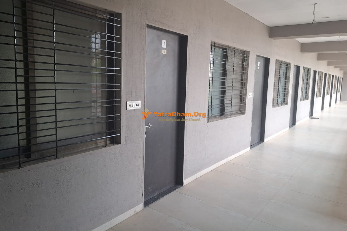 Jain Dharamshala Jain Gurukul Grishneshwar Lobby