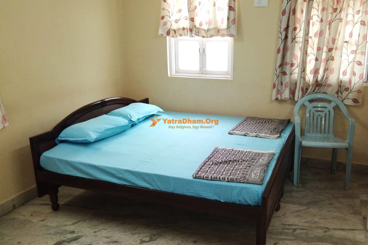 Shri Vishwa Lad Parishad Nathdwara 2 Bed Room