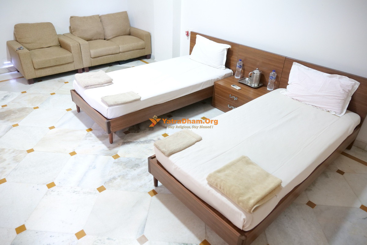 ISKCON Guest House Kanpur 2 Bed Room