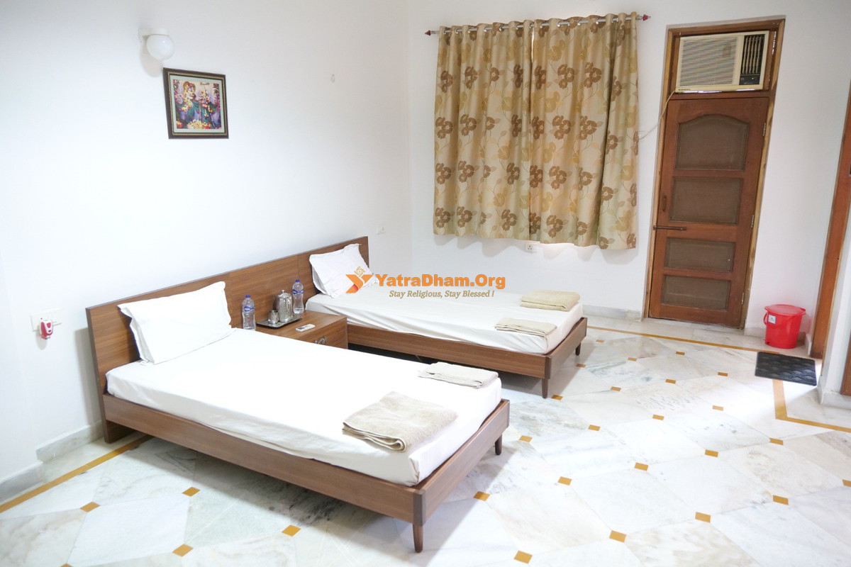 ISKCON Guest House Kanpur 2 Bed Room