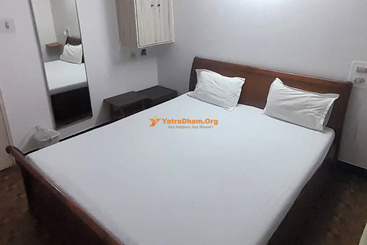 Hotel Gangaram and Guest House Kutch Bhuj 2 Bed Room