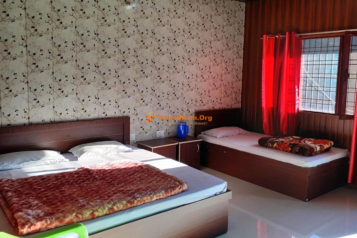 Sitapur Kedarnath Hotel Jagatraj 3 Bed Room View